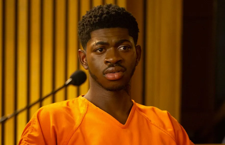 Lil Nas X se burla de la demanda de Nike con su nuevo video