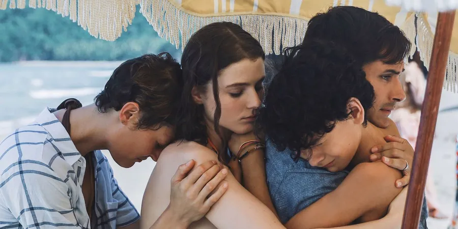 Lo que debes saber de Viejos, la nueva peli de Gael García, antes de su estreno