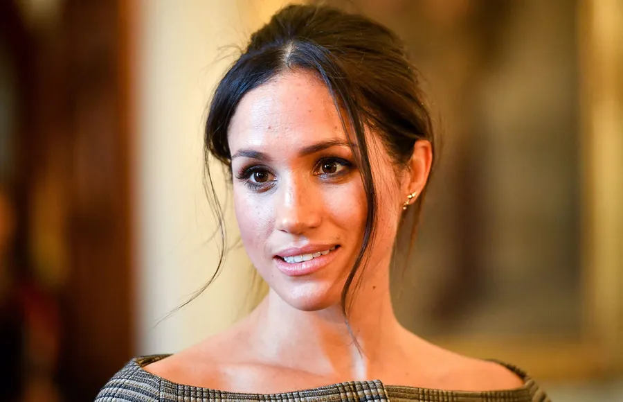 El papá de Meghan reclama que ignoró el ramo de flores que le mandó por sus 40