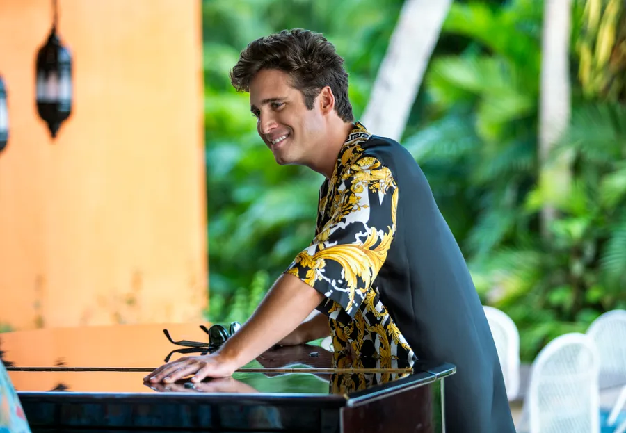 Diego Boneta anuncia que habrá más Luis Miguel este año con la última temporada
